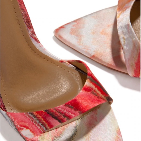 Lace up strappy heel ❤️ - Picture 3 of 5